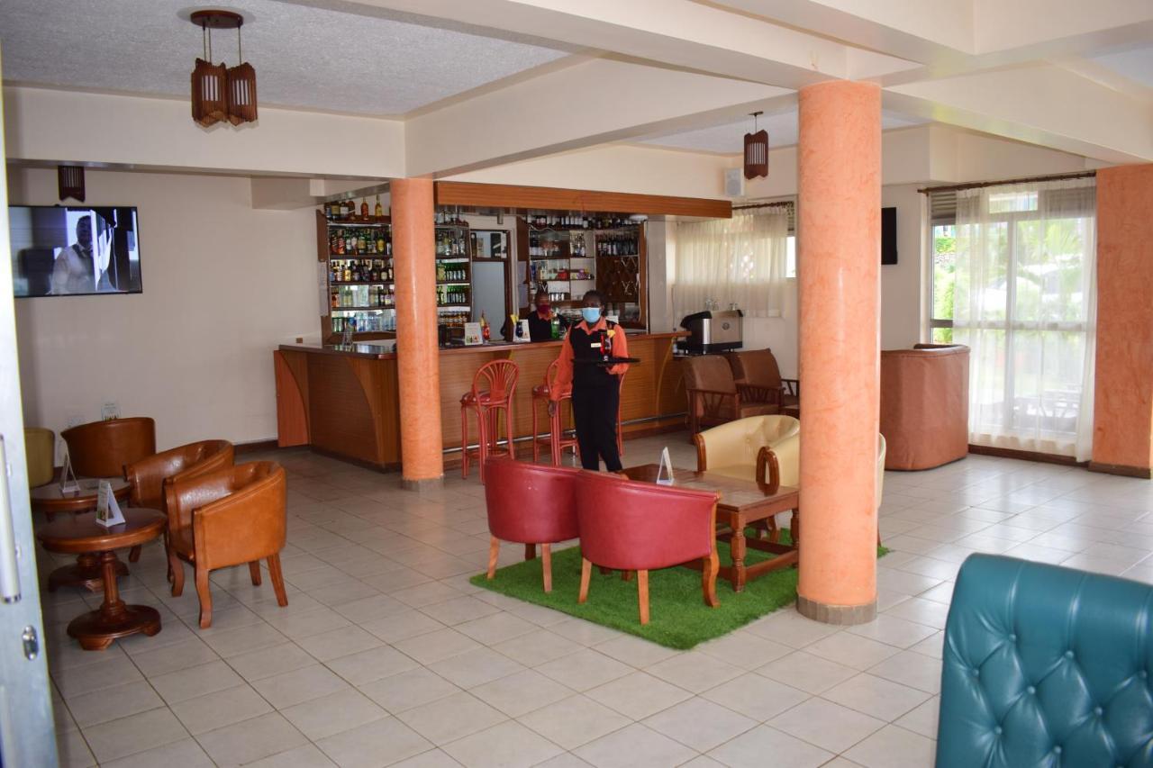Meru Slopes Hotel Exterior foto