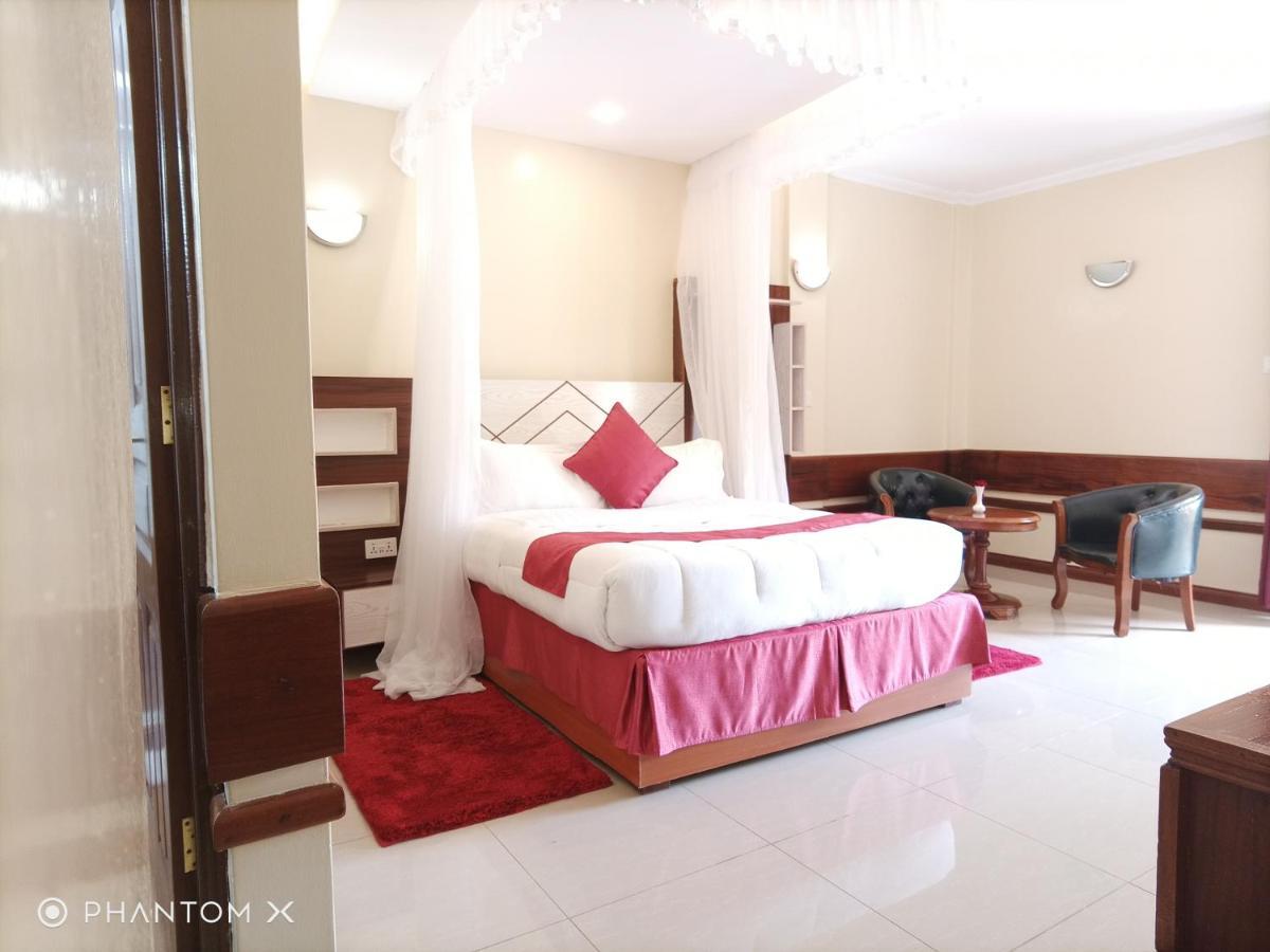 Meru Slopes Hotel Exterior foto