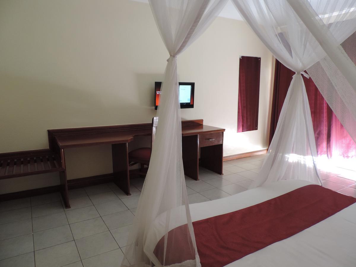 Meru Slopes Hotel Exterior foto